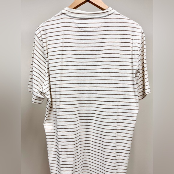 Cucinelli Size L t-shirt.  Slim fit so fits more like a medium.  Never worn. - Picture 3 of 5